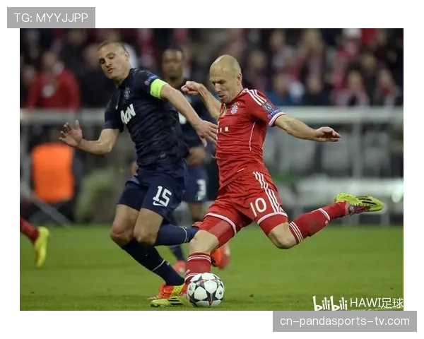 折射球在足球规则中如何判定及其对犯规影响解析