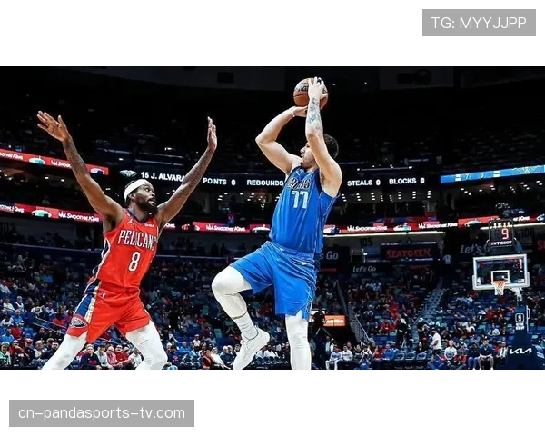 尤因利用内线高位单打拉开防守空间提升球队关键得分效率