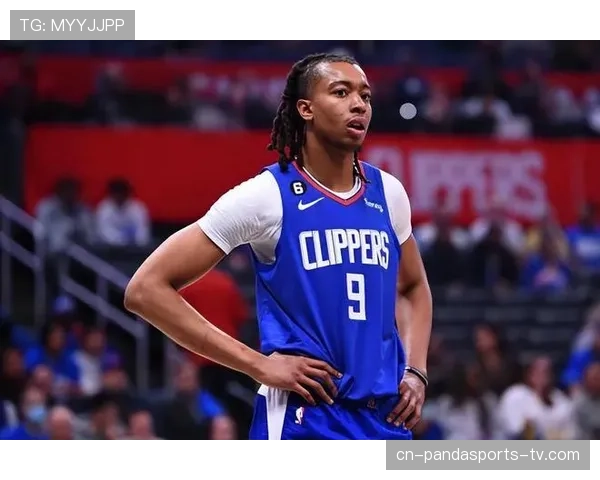 海耶斯高效内线背身单打提升球队篮下得分效率